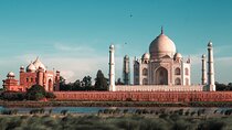 Private Sunrise Taj Mahal Tour from Delhi by Car