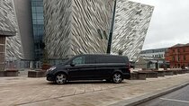 Private Belfast city & peace wall tour