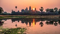 Viewing Sunrise At Angkor Half-Day Tour