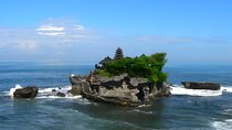 Full-Day Tanah Lot Temple and Uluwatu Sunset Tour