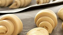 Croissants and pains au chocolat with a pastry chef in Paris 