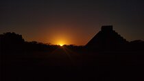Expert Guided: Chichen Itza Tour with Early Access