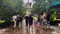 S21 & Killing Fields Tour with Khmer Lunch & Drink