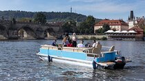 Private Boat Cruise With Unlimited Prosecco