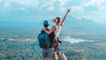 Kandy to Anuradhapura Shuttle & Dambulla Sightseeing Tour
