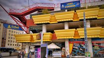 Private Tour Of the Lehel Square Market