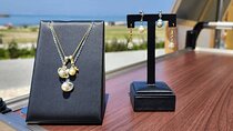 Experience Extracting Pearls From Akoya Oysters　osaka 