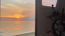 2-Hour Sorrento Coast Sunset Cruise with Dinner Experience