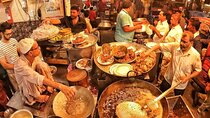 Taste Famous & Best Street Food of Old Delhi (Jama Masjid)