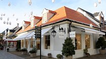 Private Shopping Tour from Paris hotels to La Vallee Village