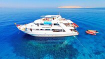 Full Day Paradise Island Excursion with Included Snorkeling