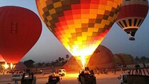 Exclusive Sunrise Balloon Flight with a Private Egyptologist