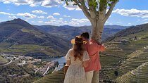 Private Douro Valley all inclusive: Tastings, Lunch & Boat