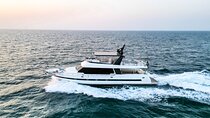 4 hr Luxury Yacht Rental – Get 1hr FREE!