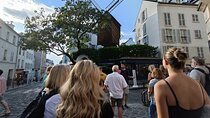 Montmartre Quarter Private Guided Tour in Paris