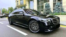 Private Transfer: Madrid Airport MAD to Madrid in Luxury Car