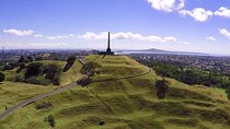 Waitomo Glowworm Caves and Auckland City Tour a Day Trip