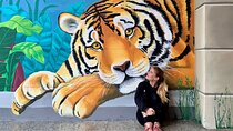 Private Tour in Street Art in Paris with an Artist