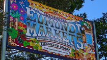 Noosa, Eumundi Markets, Glass House Mountains from Brisbane