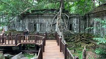 Siem Reap Airport transfer and Beng Mealea visit by private taxi