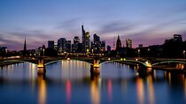 Private Transfer from Berlin to Frankfurt, 2 hours of Sightseeing, local driver