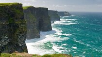 Cliffs of Moher, Burren and Bunratty with Private Chauffeur Tour 