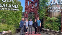 Private Hobbiton and Rotorua Auckland Tour House