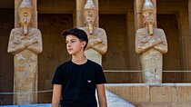 Tour to Luxor with Professional Photographer from Hurghada