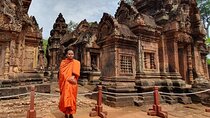 Bantey Srei, Kulen Mountain & Beng Mealear by Private Tour 