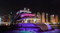 Superyacht Experience in Dubai with Dinner and Live Music