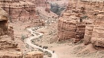Discovering 6 Stunning Sights on Private Tour of Charyn Canyon