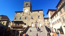 Private Art & Wine Tour in Cortona & Montepulciano, with lunch & 2 wine tastings
