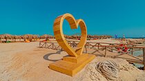 Magawish Island Private Boat with Lunch & Transfer - Hurghada