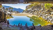 Private Full Day Tour in Grand Canyon Oman Jabal Shams and Nizwa
