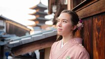 A Privately Guided Photoshoot in Beautiful Kyoto by a Pro