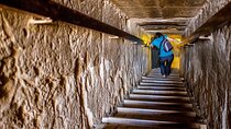 Full Day Private Tour to Giza Pyramids, Memphis, and Sakkara