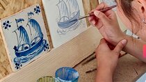 Private Tiles Workshop Wine Tasting and Sesimbra Tour from Lisbon