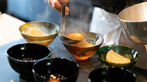 Private Japanese Cuisine Tour with Guide in Suzu-ki 