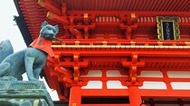 Private Fushimi Red Gates & Secret Bamboo Mountain Trekking Tour