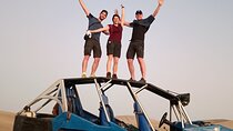 Tour through the Huacachina Desert with Buggie Experience