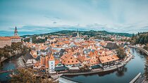 Private Scenic Transfer from Vienna to Prague with 4h of Sightseeing