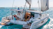 Private Luxury Santorini Catamaran Cruise with Port Pickup