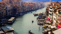 Private Door-to-Door Transfer from Lake Como to Venice 