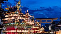 Takayama Night Tour: Lantern-Lit Streets, Heritage Sights.