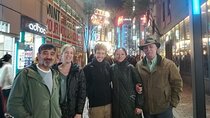 Private Tokyo Walking Tour with A Guide: Higlights & Customizable