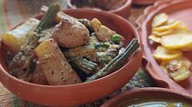 Authentic Bengali Lunch in North Calcutta Home, with Stories! 