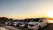 Santorini: Private Transfers To / From the Airport (JTR)
