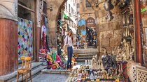 Day Tour to Pyramids of Giza, Museum, Citadel and Bazaar 