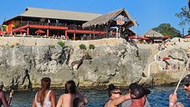 Private Montego Bay Tour to Negril & Ricks Café 