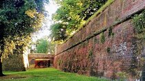 Lucca and Optional Wine Tasting Private Tour from La Spezia Port